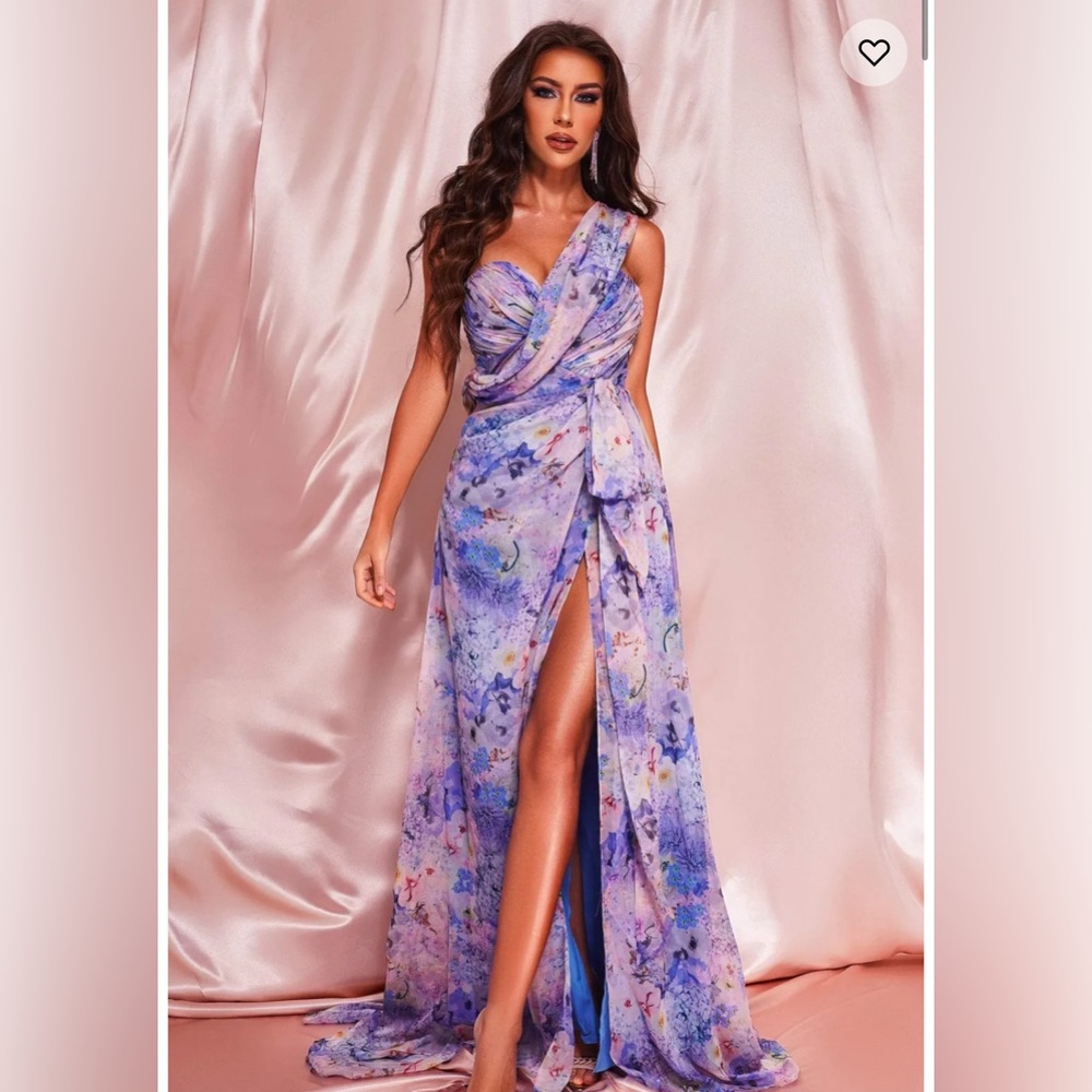 Bella Barnett Tropical printed maxi dress (NWT)